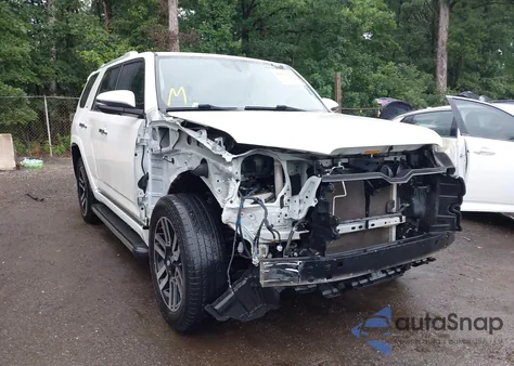 2015 Toyota 4Runner Limited z USA, uszkodzony, nr VIN JTEBU5JR3F5228136